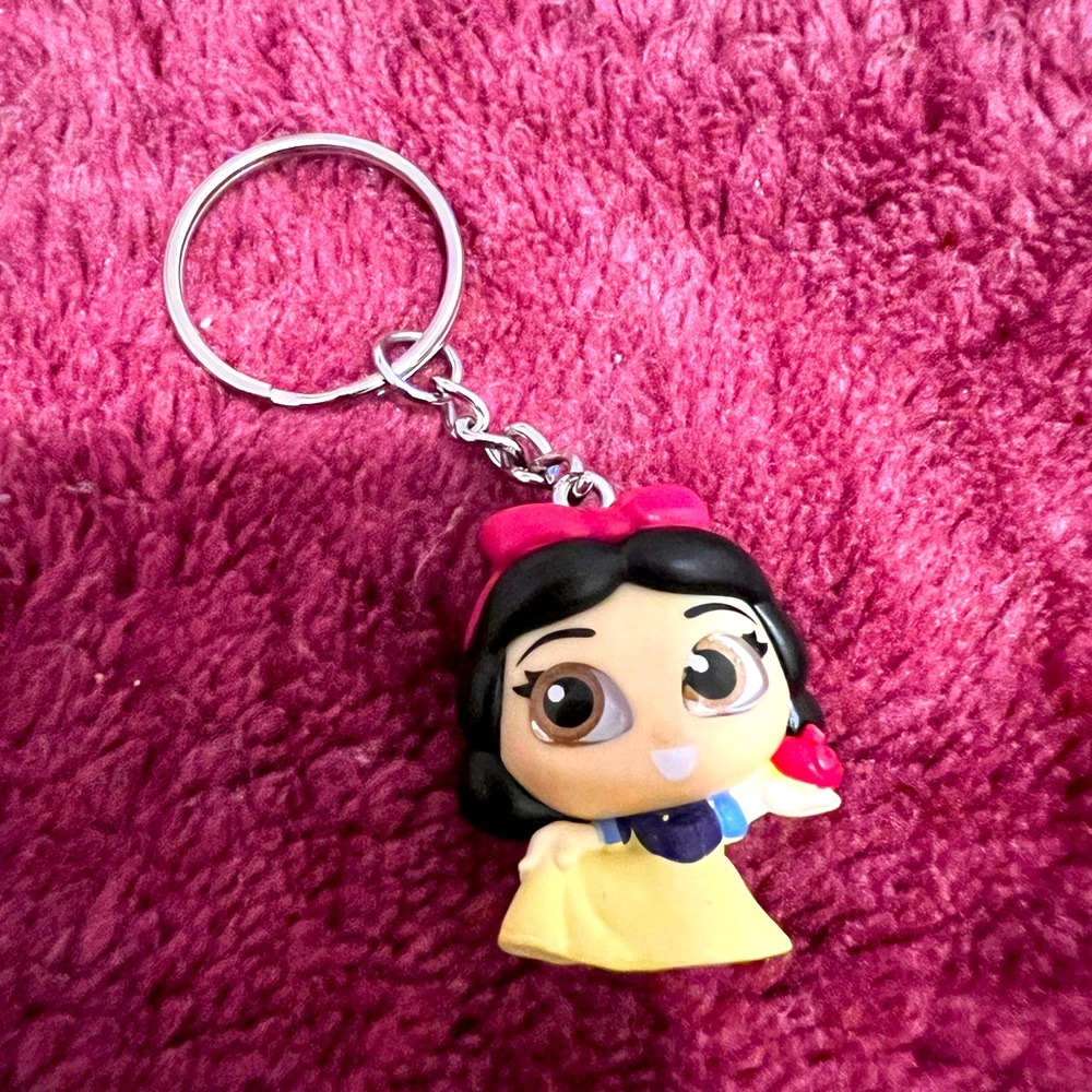 Snow White keychain